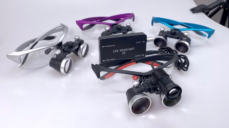 loupes with LED